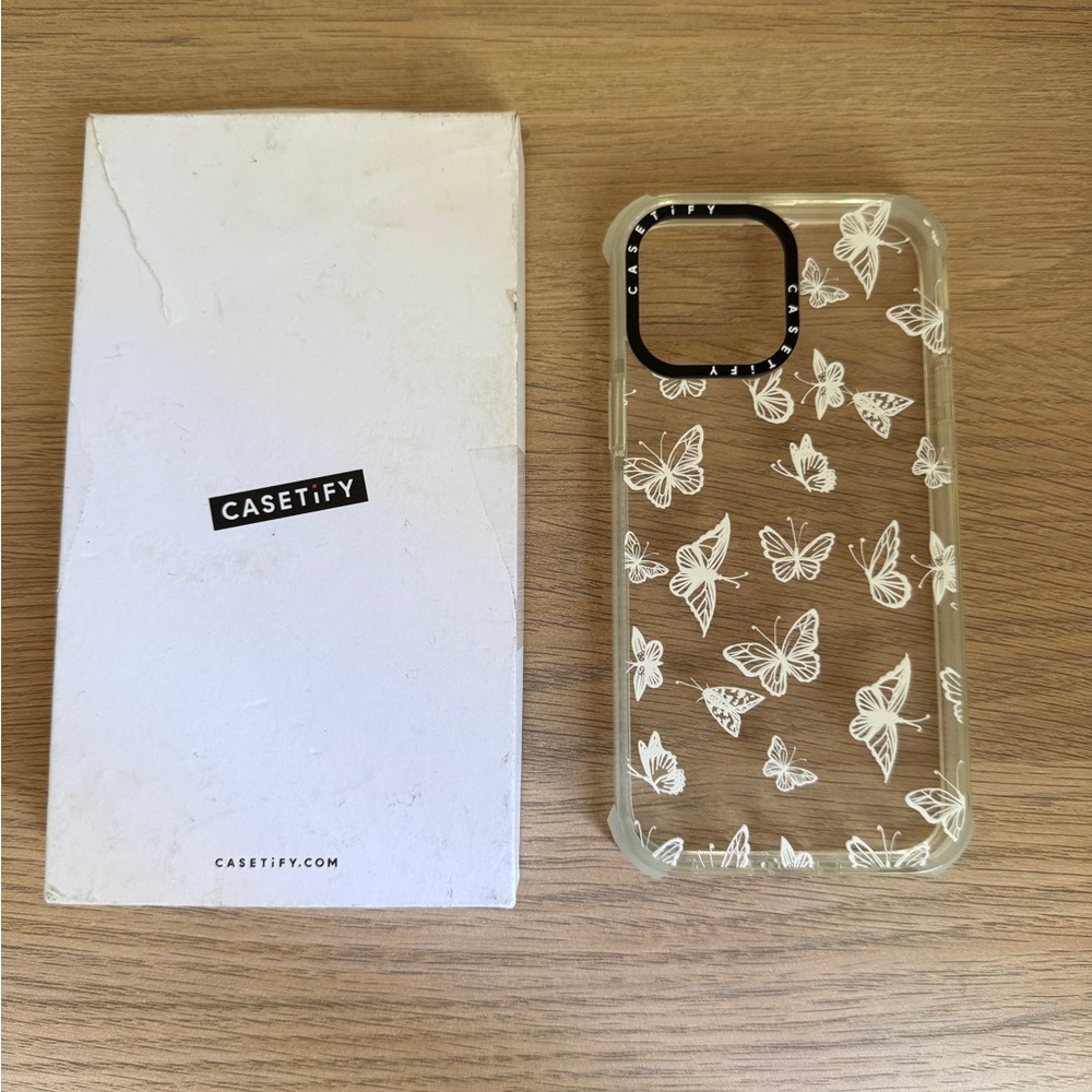 Casetify iPhone 13 ProMax - White Butterflies